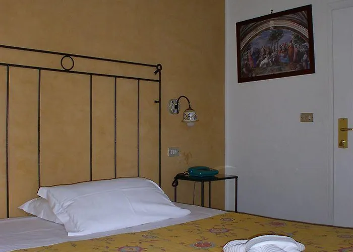 فندق Primavera Mini 3*