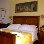 Primavera Mini Hotel 3*