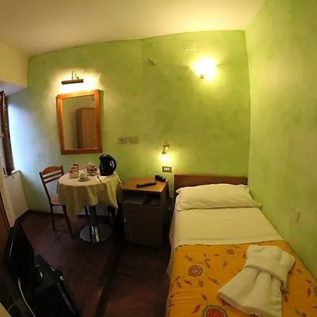 Primavera Mini Otel 3*