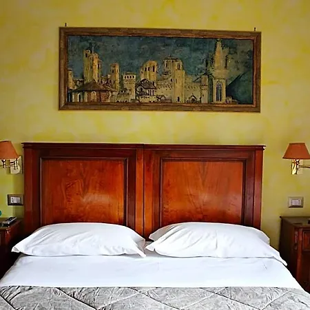 Otel Primavera Mini 3*