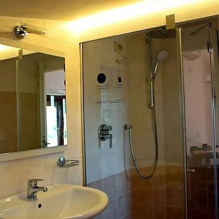 Otel Primavera Mini 3*