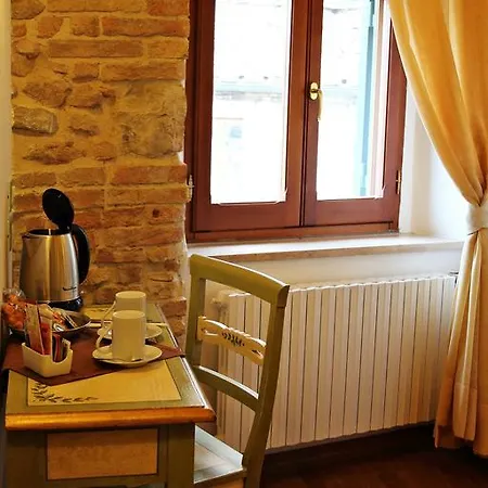 Otel Primavera Mini